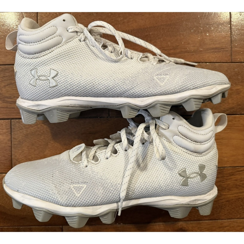 Under Armour Locked Down 3025083- Men White Silver Football Cleats Sz 8.5 EUR 42